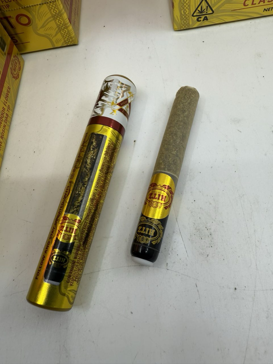 JPEG image-4833-852A-5F-0 hitzocristo dab tip pre rolls