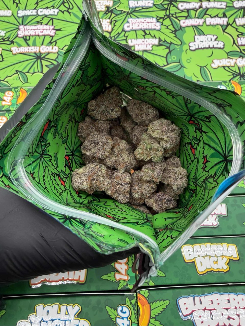 JPEG image-4CD7-80BB-2B-1 buy snooze pillows st patricks edition premium cannabis flower